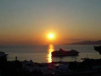 加里尼酒店 酒店